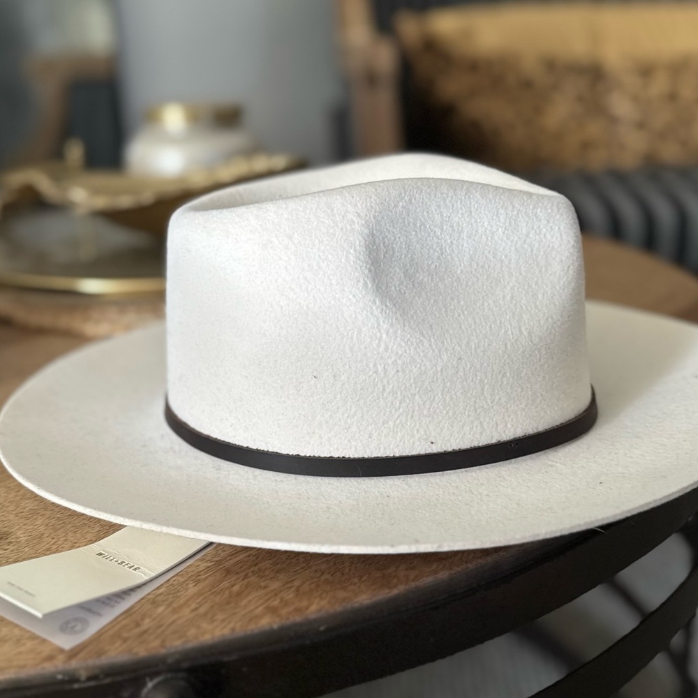 White  FEDORA hat 100% WOOL